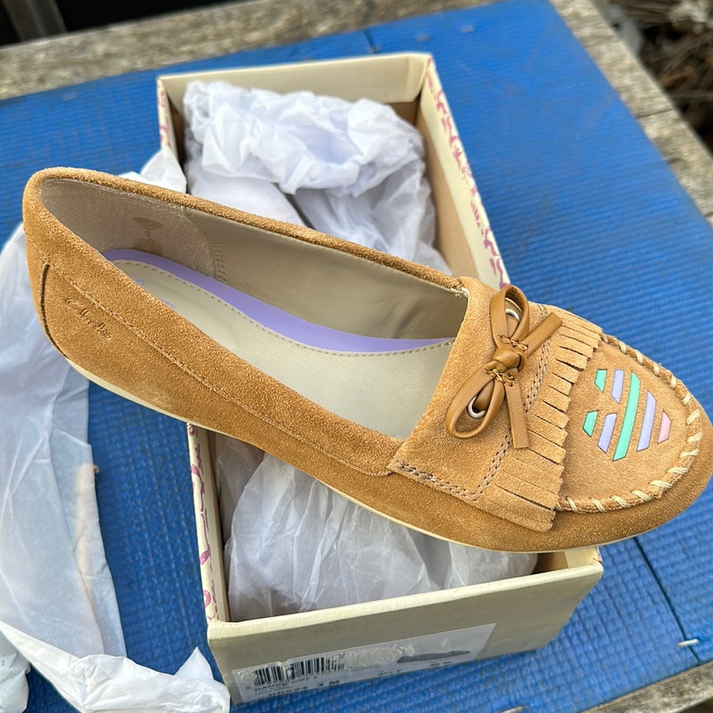 Clarks girls shoes Tan suede 26100524-final sale